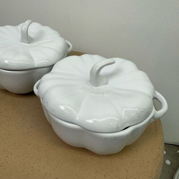 Staub Ceramic 2 PC 16oz Petite Pumpkin Cocotte Set Glossy Ivory - Picture 6 of 10